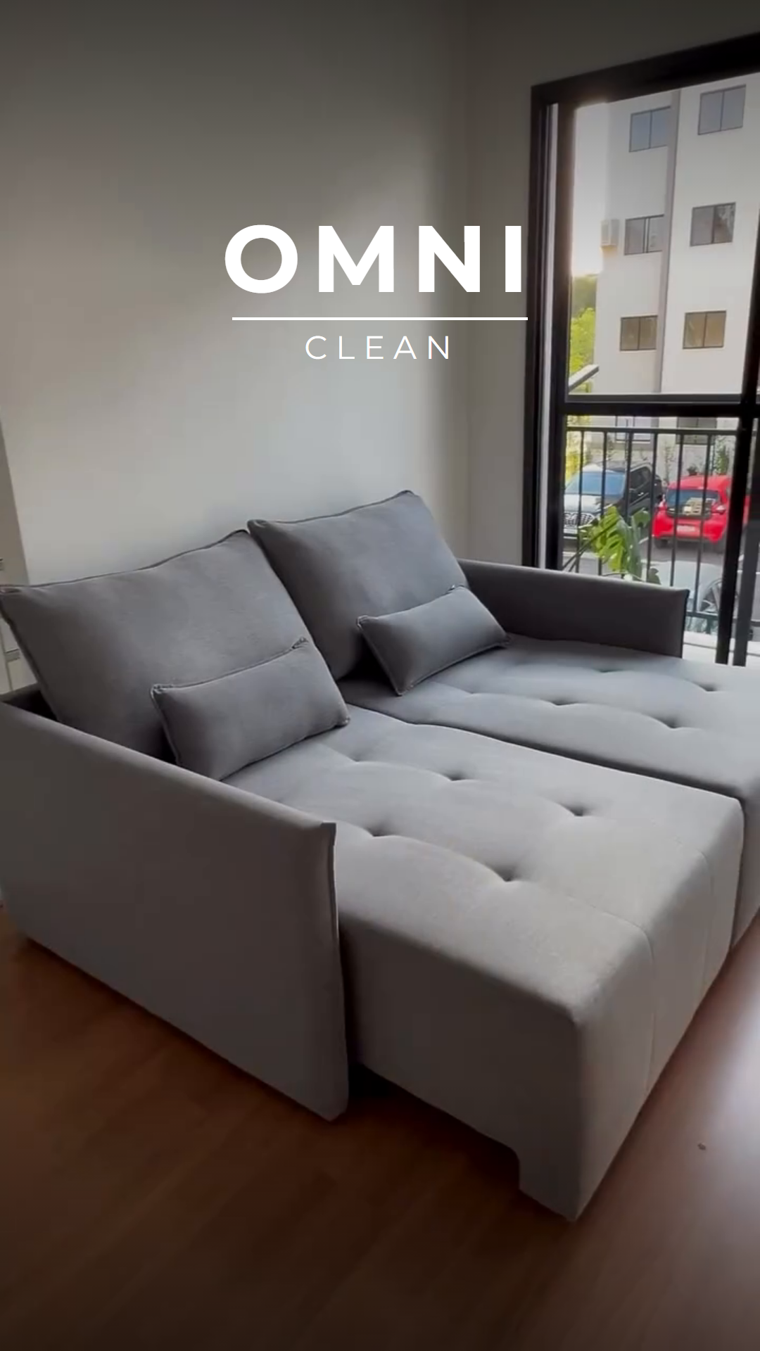 Sofá residencial completamente limpo e desinfetado